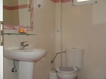 Yiannis Hotel 3*