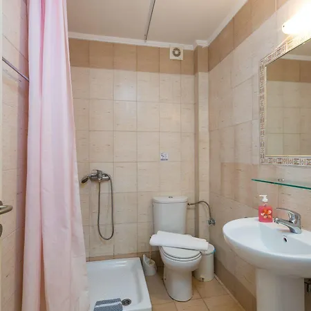 Yiannis Hotel